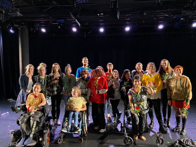 Teilnehmende Schülerinnen und Schüler des Tanzprojekts