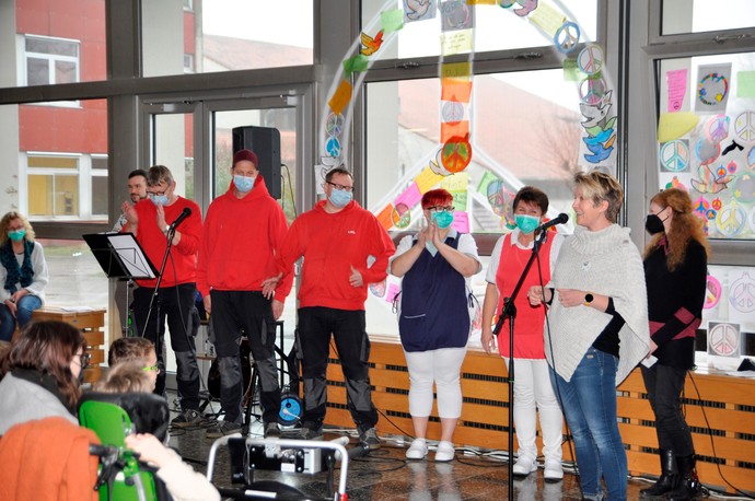 Dank an die fleißigen Helfer an der Schule