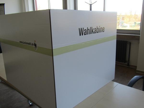 Abbildung des Sichtschutzes der Wahlkabine.