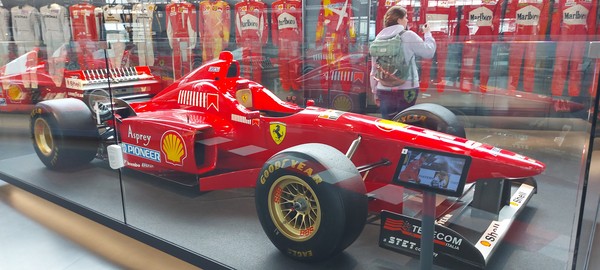 Bild eines der Ferrari von Michael Schumacher