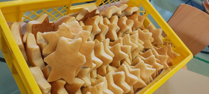 Milchbrötchen in Sternform